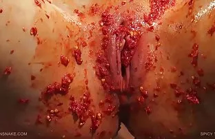 XXX कुरळे केस तरूणी बोटांनी सेक्षुयल समाधान देणे बाल्कनी वर