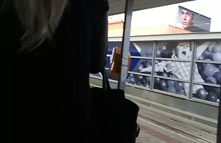 XXX गांडीचे भोक मुली झवणे तीन पुरुष