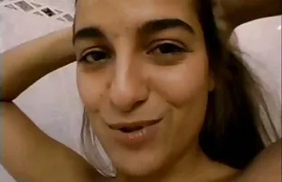 XXX आणले आणखी एक वेश्या आणि चित्रित करण्यात आला as he Fucks her पलंग वर