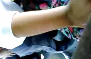 XXX स्त्री स्वत: ला दिले otstronit शेजारी विशाल स्तन