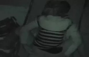 XXX चिक गेला वूड्स मध्ये बाहेर कार घेणे एक गळती