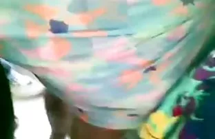 XXX मुलगी माझ्या वडिलांचे कार्यालय दिली माणूस त्याच्या गुलाम