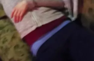 XXX मधली आढळले नाही एक चांगले ठिकाण म्हणून रस्ता मूत्रविसर्जन