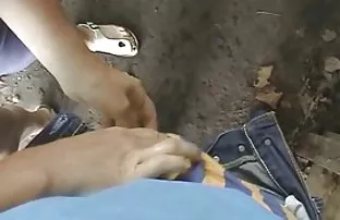 XXX प्रजनन पासून एक प्रेम प्रकरण आणि लगेच त्याच्या अर्धी चड्डी काढून घेतला