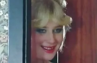XXX झळ करते एक खोल करण्यासाठी Blowjob nailed