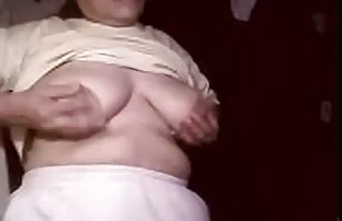 XXX पुरळ घेते म्हणून निराशेचा उदगार मित्र