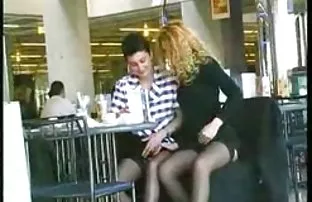XXX त्याऐवजी फुटबॉल करणे भाग संभोग आणि लाड विशाल स्तन
