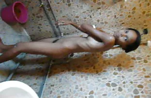 XXX आणले चरबी मुलगी घर आणि संभोग मध्ये एक बबल बाथ