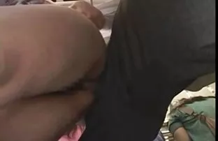 XXX तीन जेट भावनोत्कटता सलग येथे मैत्रीण प्रती शौचालय झाकण