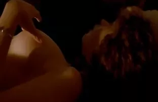 XXX मरिना मान्य करण्यासाठी प्रयत्न एक तिघांनी करायचा मित्र