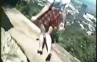 XXX काढून porn ऑपरेटर fucked तिच्या तोंडात दोन lesbians