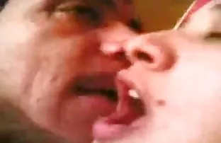 XXX थंड माणूस साफ एक बिंदू रशियन मुलगी