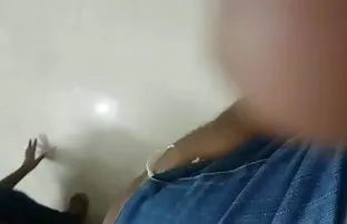XXX एक उदार उत्सर्ग तोंडात एक तरुण sosalki